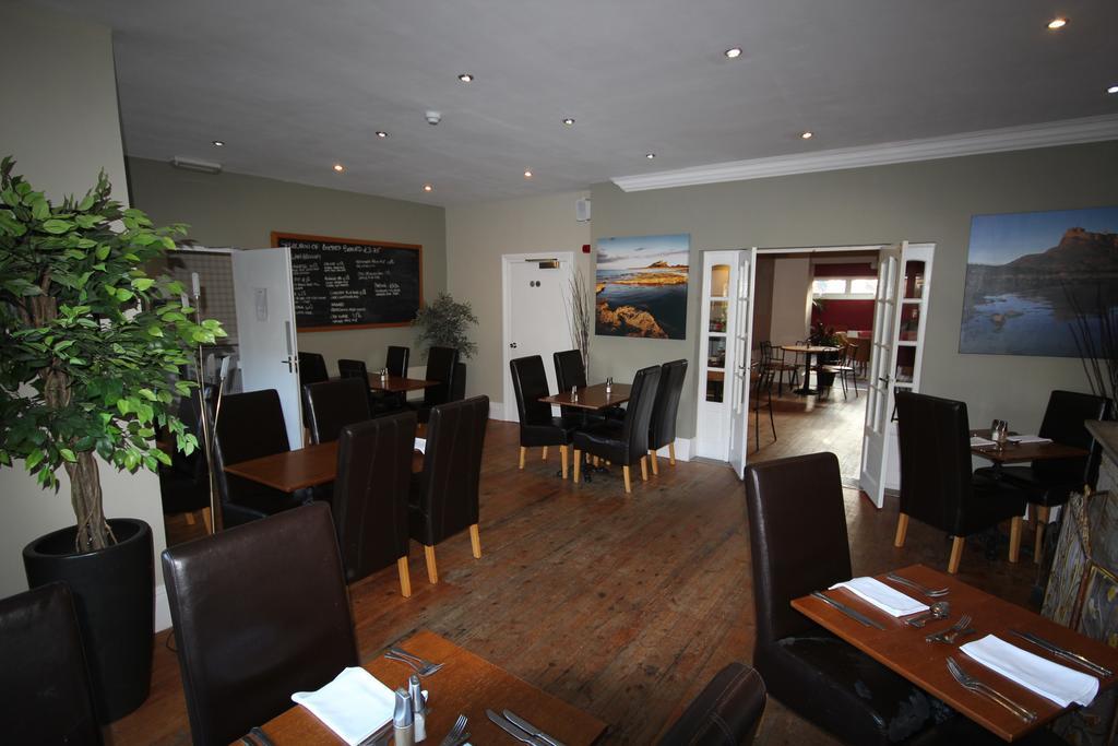 Hotel The Sunningdale Bamburgh Exterior foto